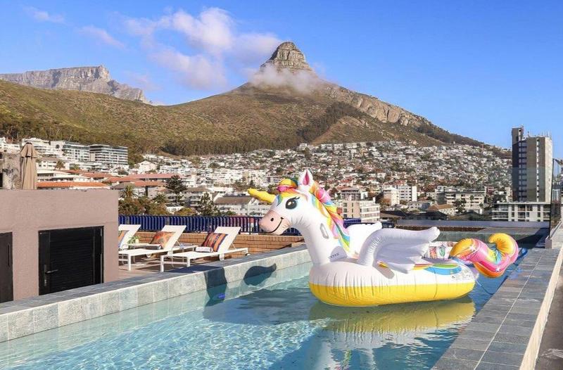 1 Bedroom Property for Sale in Sea Point Western Cape